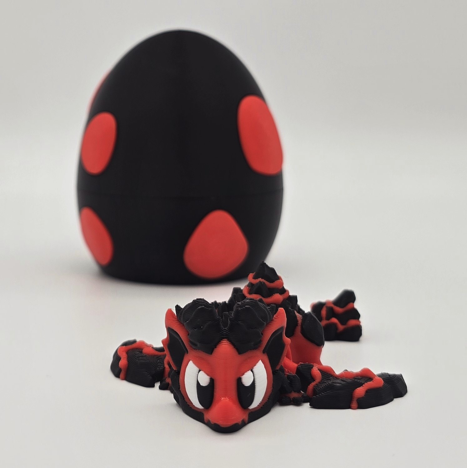 Lavadrache im Ei Ansicht 2